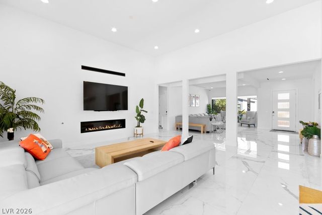 4315 North DAPPLE GRAY Road, Las Vegas, NV 89129