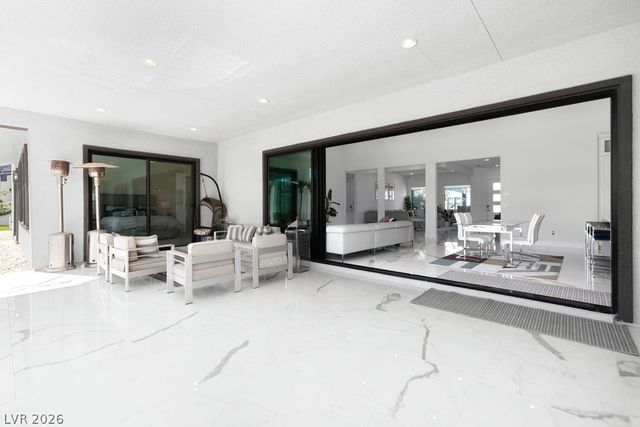4315 North DAPPLE GRAY Road, Las Vegas, NV 89129