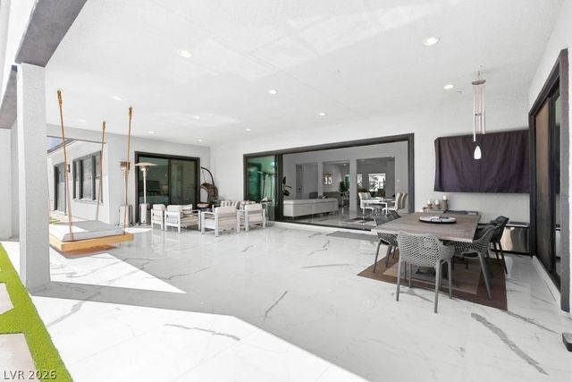 4315 North DAPPLE GRAY Road, Las Vegas, NV 89129
