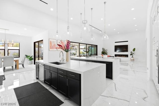 4315 North DAPPLE GRAY Road, Las Vegas, NV 89129