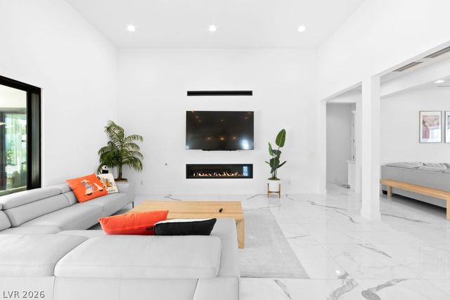 4315 North DAPPLE GRAY Road, Las Vegas, NV 89129