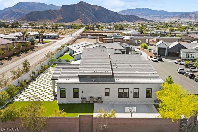 4315 North DAPPLE GRAY Road, Las Vegas, NV 89129