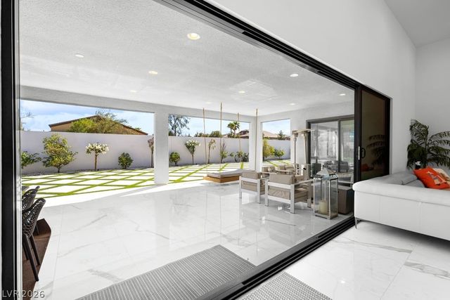 4315 North DAPPLE GRAY Road, Las Vegas, NV 89129