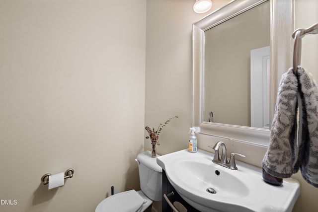 708 Ennis Creek Lane, Cary, NC 27513
