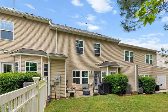 708 Ennis Creek Lane, Cary, NC 27513