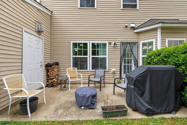 708 Ennis Creek Lane, Cary, NC 27513