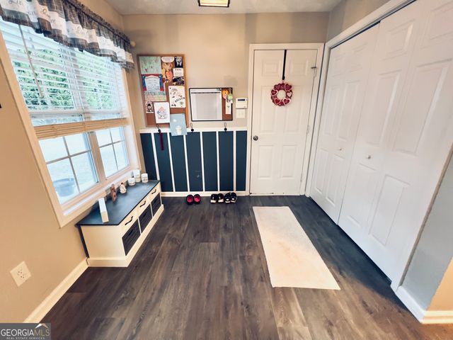 75 Canterbury Drive, Grantville, GA 30220