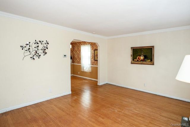 560 N 6th Street, New Hyde Park, NY 11040
