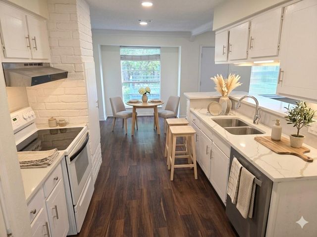 6911 Mccullum Rd, Missouri City, TX 77489