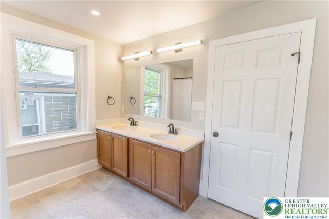 715 Hamilton Avenue, Bethlehem City, PA 18017