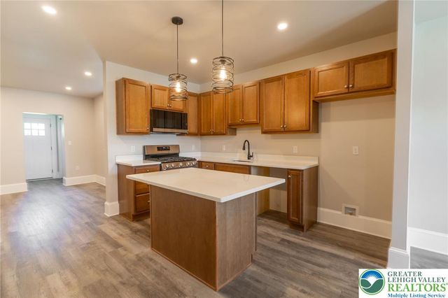 715 Hamilton Avenue, Bethlehem City, PA 18017