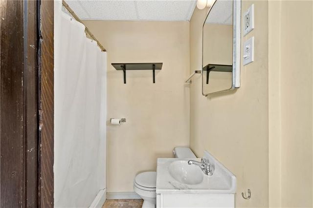 133 Glenmore Avenue, West View, PA 15229