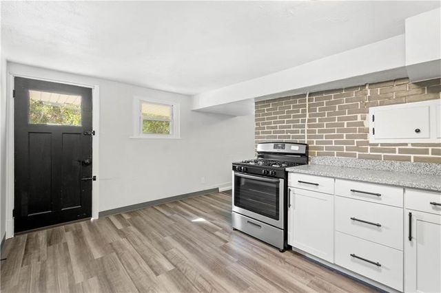 133 Glenmore Avenue, West View, PA 15229