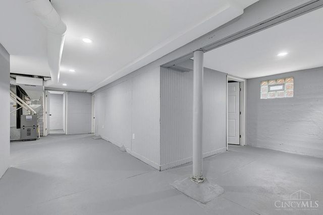 1124 Elberon Avenue, Cincinnati, OH 45205