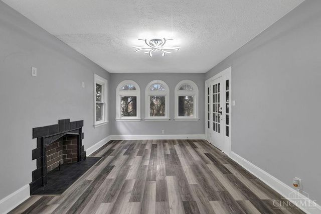 1124 Elberon Avenue, Cincinnati, OH 45205