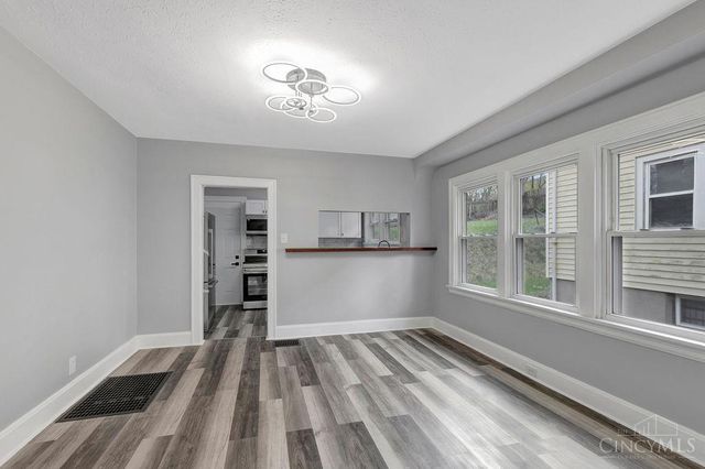 1124 Elberon Avenue, Cincinnati, OH 45205