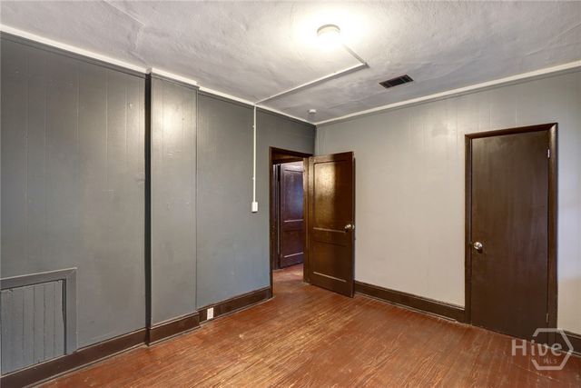 1341 E Waldburg Street, Savannah, GA 31401