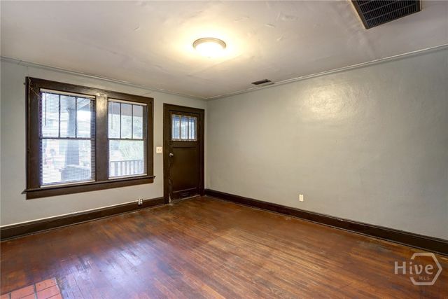 1341 E Waldburg Street, Savannah, GA 31401