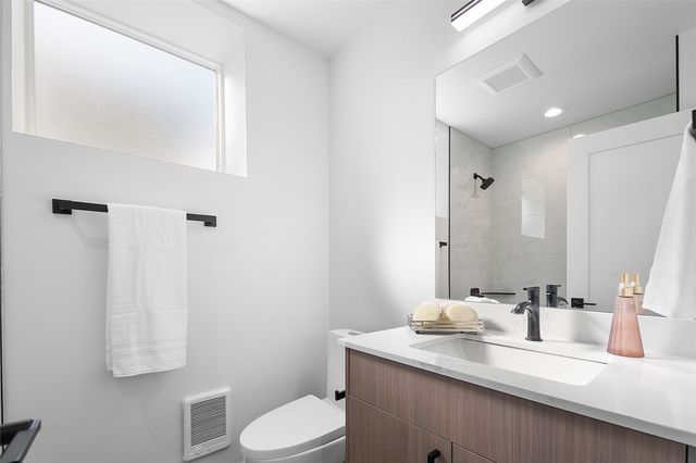 1804 28th Avenue S, Seattle, WA 98144