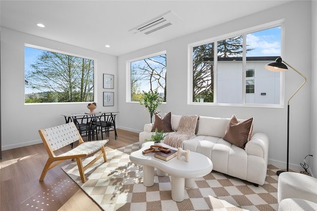 1804 28th Avenue S, Seattle, WA 98144