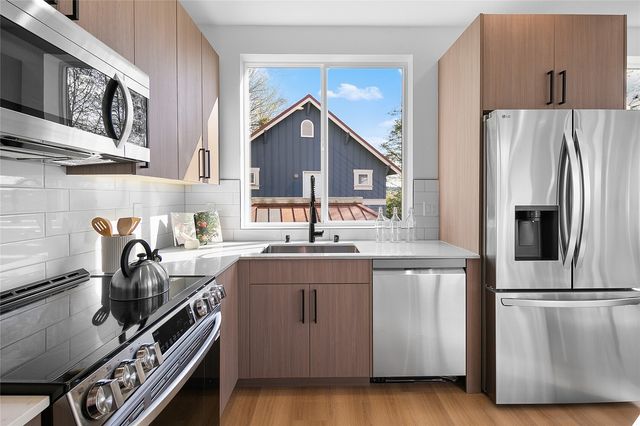 1804 28th Avenue S, Seattle, WA 98144