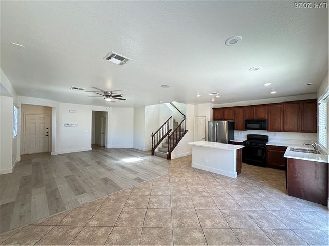 9283 Placer Bullion Avenue, Las Vegas, NV 89178