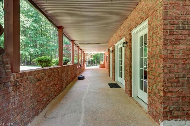 565 Irvin Farm Road, Reidsville, NC 27320