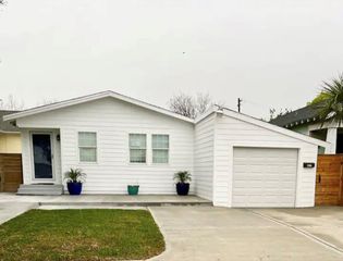 4312 Ave O 1/2 1, Galveston, TX 77550