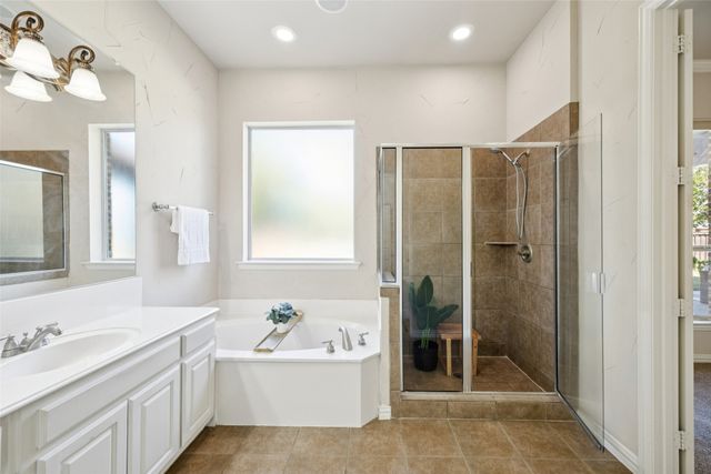 511 Mockingbird Drive, Murphy, TX 75094