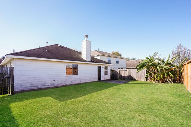 2410 Hawthorne Brook Lane, Fresno, TX 77545