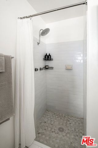 6958 Berquist Avenue, West Hills (los Angeles), CA 91307