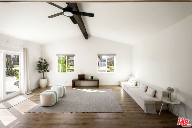 6958 Berquist Avenue, West Hills (los Angeles), CA 91307