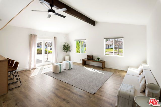 6958 Berquist Avenue, West Hills (los Angeles), CA 91307