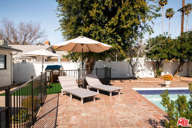 6958 Berquist Avenue, West Hills (los Angeles), CA 91307