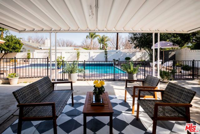 6958 Berquist Avenue, West Hills (los Angeles), CA 91307