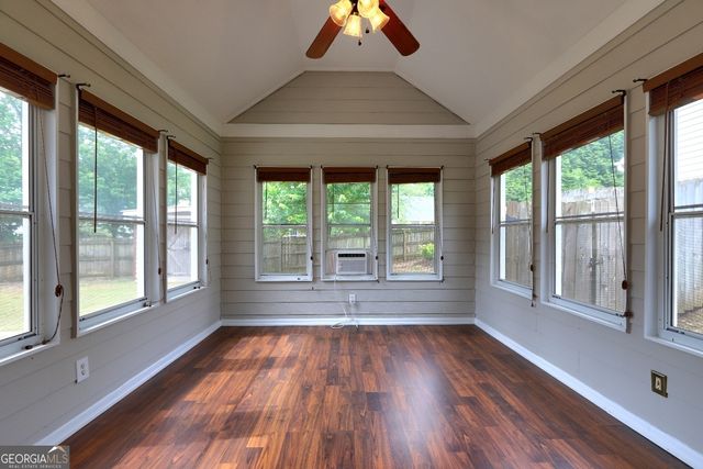 604 Lexington Way, Woodstock, GA 30189