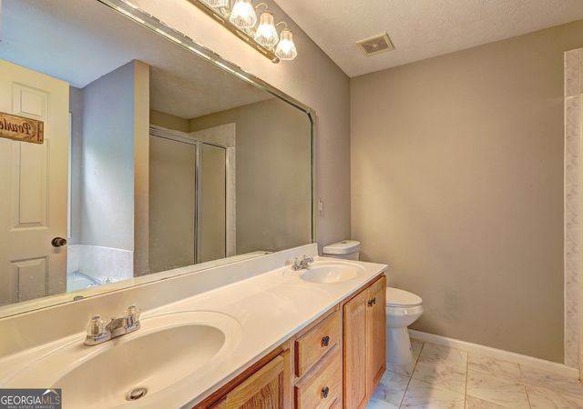 604 Lexington Way, Woodstock, GA 30189