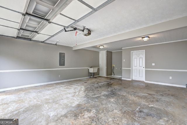 604 Lexington Way, Woodstock, GA 30189