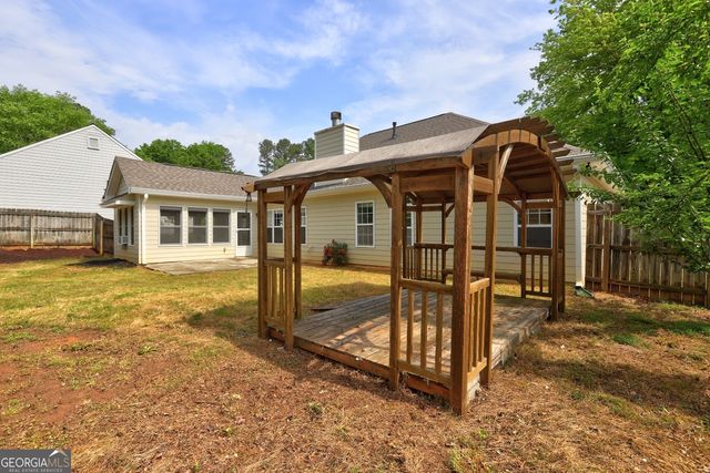 604 Lexington Way, Woodstock, GA 30189
