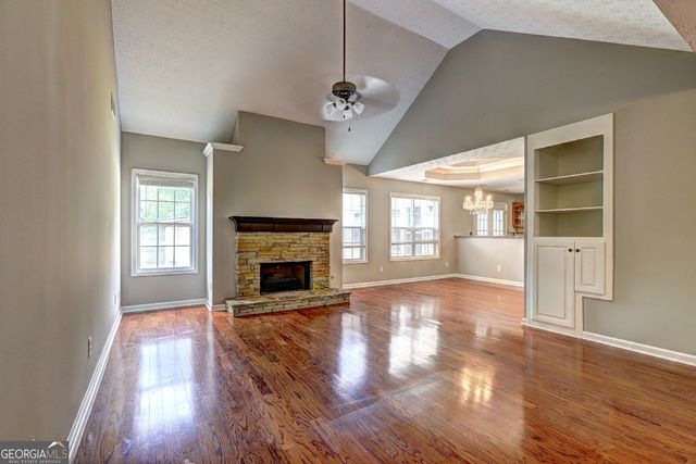604 Lexington Way, Woodstock, GA 30189