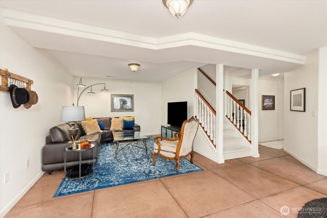 4946 Pleasant Glade Road NE, Olympia, WA 98516