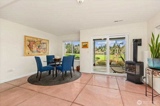 4946 Pleasant Glade Road NE, Olympia, WA 98516