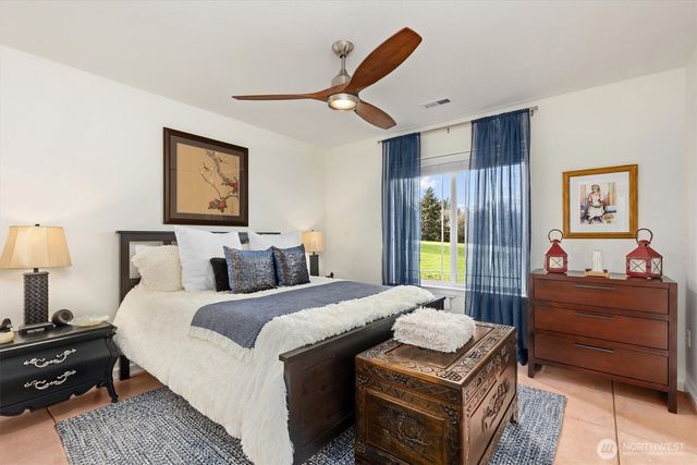 4946 Pleasant Glade Road NE, Olympia, WA 98516