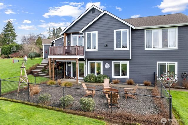 4946 Pleasant Glade Road NE, Olympia, WA 98516