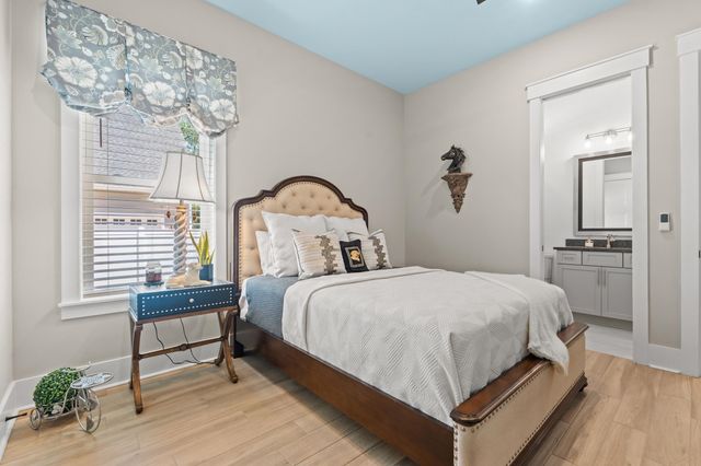 118 Green Lake Dr., Myrtle Beach, SC 29572