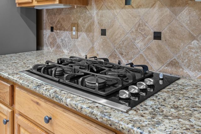 3 Belcarra Place, The Woodlands, TX 77382