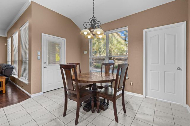 3 Belcarra Place, The Woodlands, TX 77382