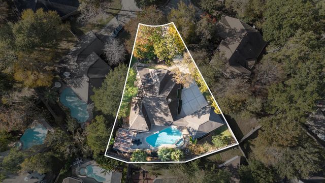 3 Belcarra Place, The Woodlands, TX 77382