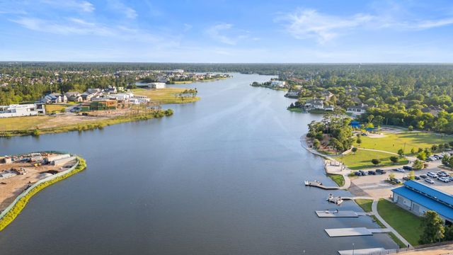 3 Belcarra Place, The Woodlands, TX 77382