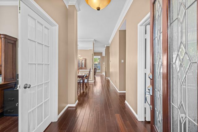 3 Belcarra Place, The Woodlands, TX 77382